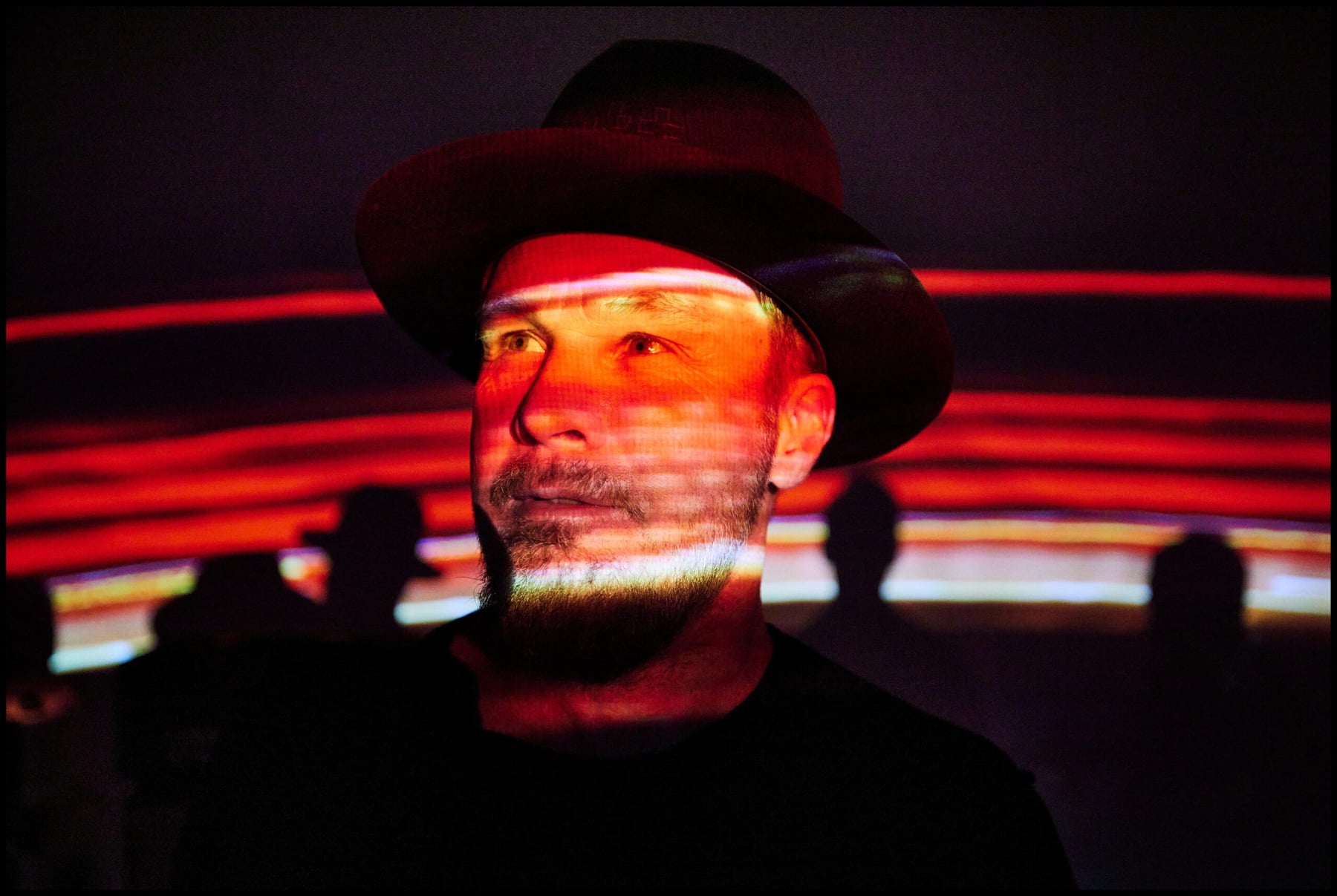 Como Jeff Ament digitalizou 10.000 fotos para construir o 'Since Forever'