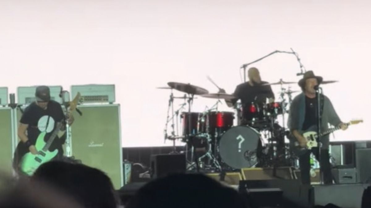 Eddie dedica 'Better Man' a Abe Laboriel Jr. e agradece Paul McCartney