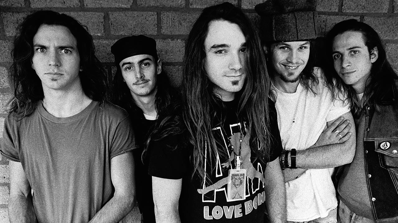 Jeff Ament abre o arquivo fotográfico e conta como o Pearl Jam escolheu Abe