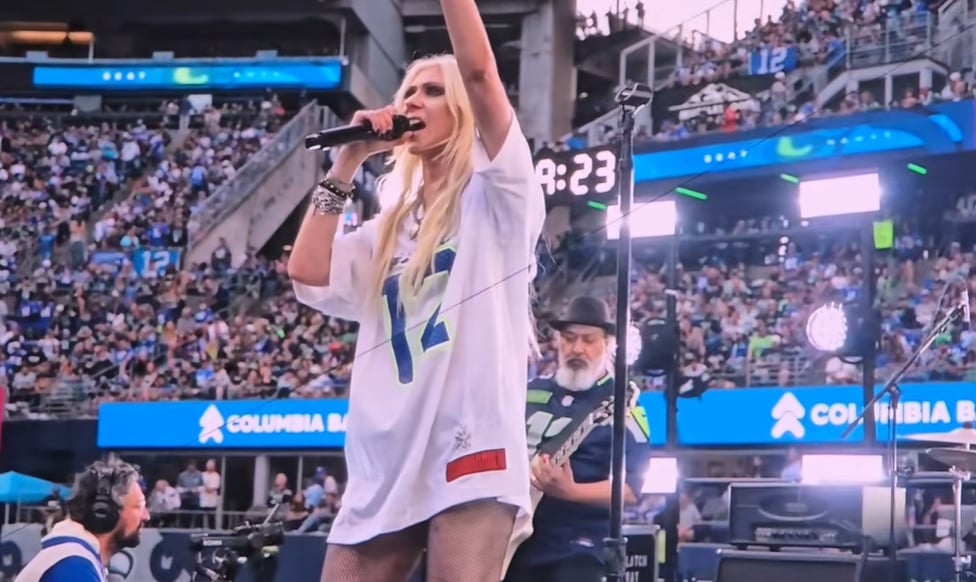 Soundgarden toca na NFL com McCready e Momsen, e confirma novo disco com Cornell