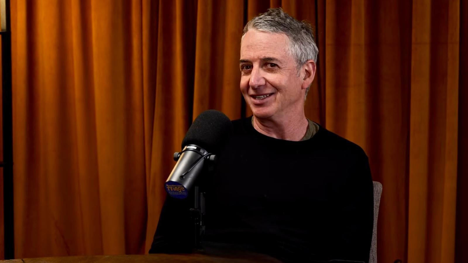 Stone Gossard reconstrói a história do Pearl Jam no podcast Lip Service