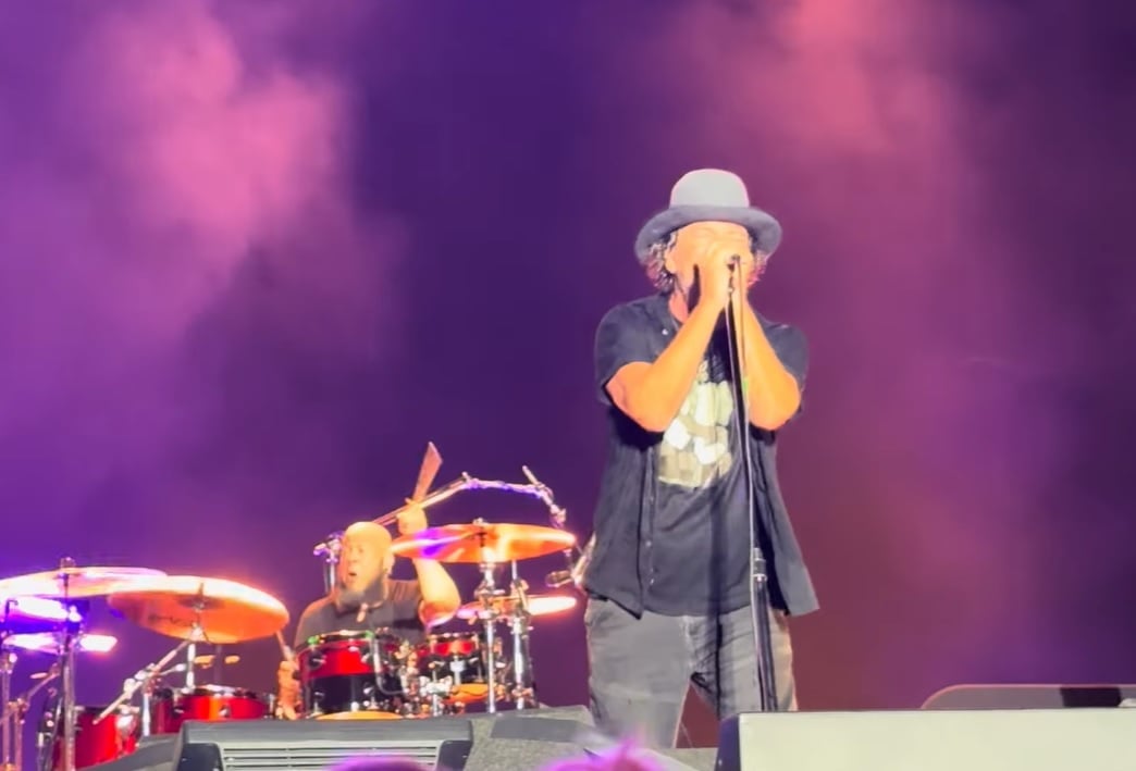 Abe Laboriel Jr. toca no Ohana com o PJ e Vedder agradece ao McCartney